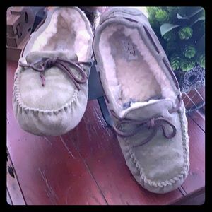 UGG’s Men’s Suede Slippers